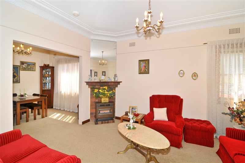 NEAT AS A PIN Picture 2