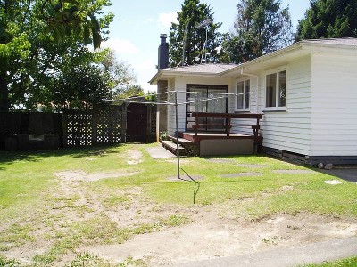 Three bedroom home Picture