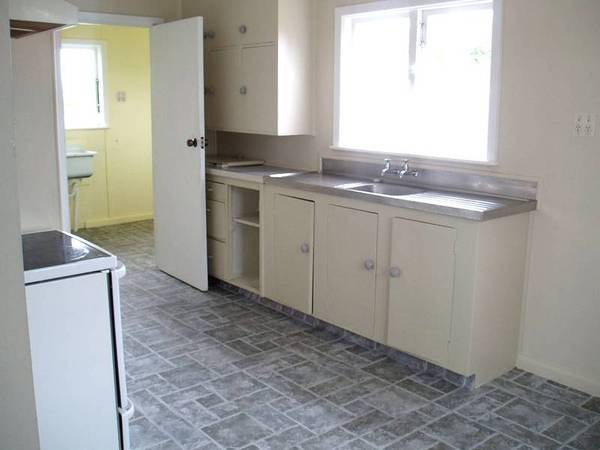 Tidy three bedroom home Picture 3