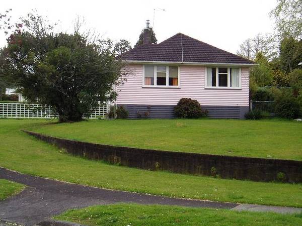 Needs Makeover ...... Picture 3