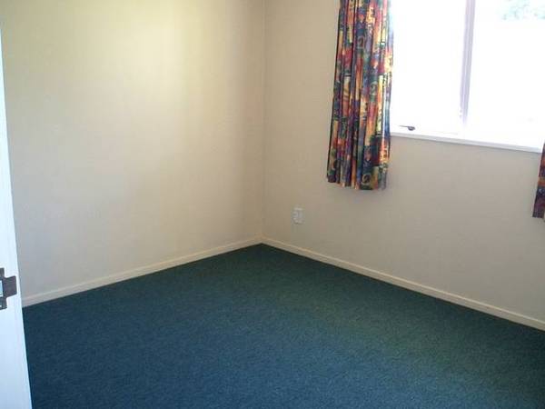 Unit on North side Picture 2