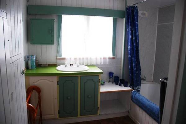 Fully Furnished Picture 1