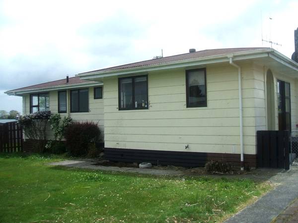 Large Deck Picture 1