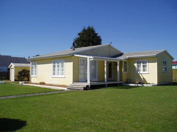 Character Bungalow Picture 1