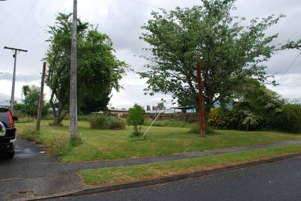 Section Lookers! Picture 1