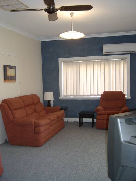 Character home close to the River! Picture 2