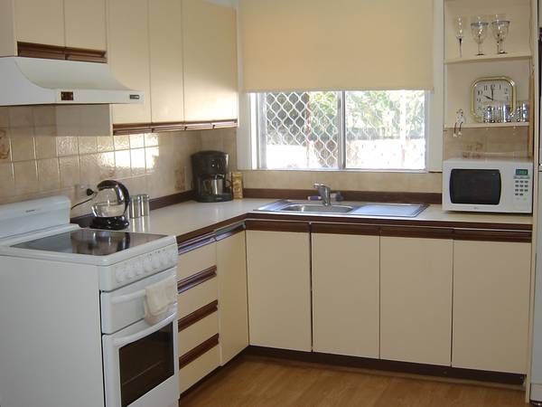 Character home close to the River! Picture 3