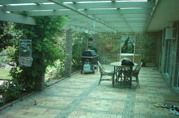 COUNTRY ROAD HUGE 2115sqm BLOCK! Picture 3