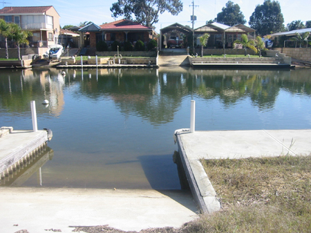 NORTH FACING CANAL BLOCK Picture 2