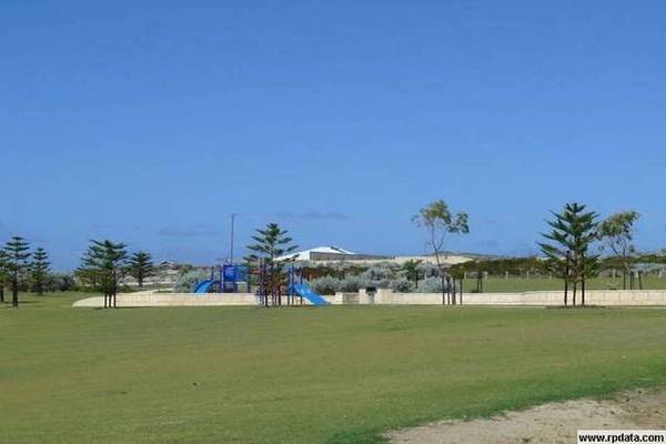 FLORIDA BEACH ESTATE! Picture 1