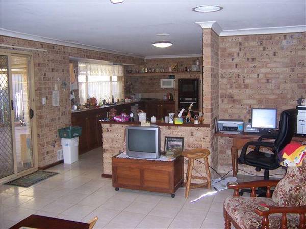 Quiet upmarket area Picture 3