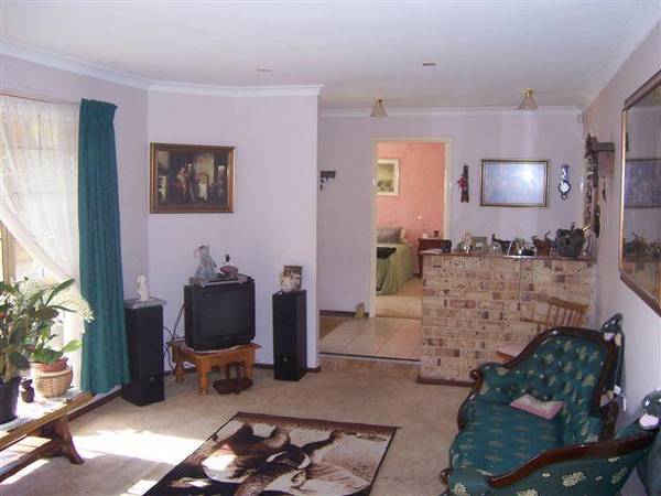 Quiet upmarket area Picture 2