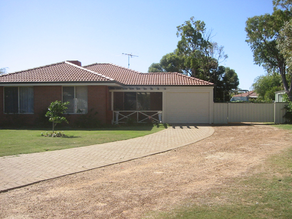 SEEING IS BUYING Picture 1