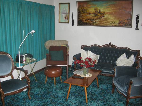 Not a penny to spend Picture 3