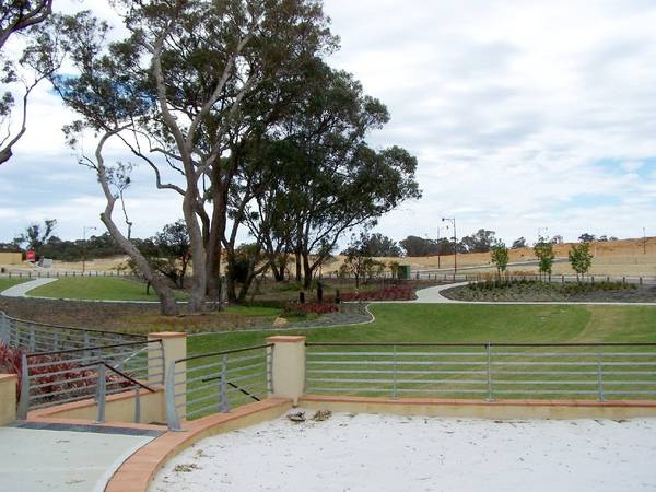 PARK VIEWS IN NEW AREA Picture 3