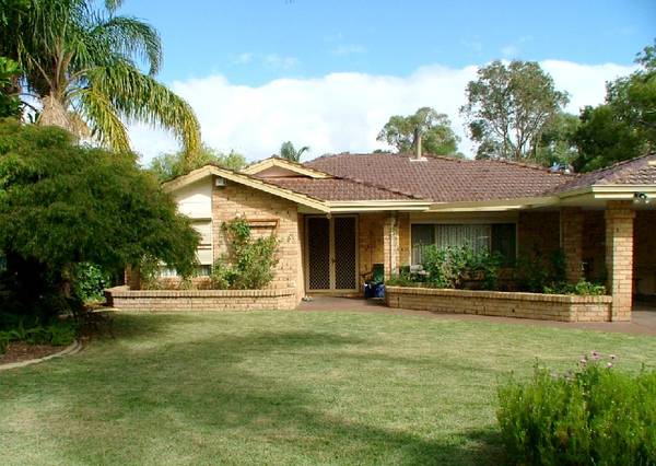 THE JEWEL IN THE CROWN Picture 1