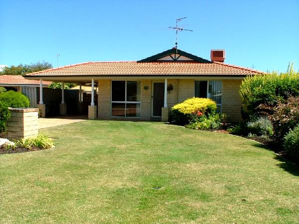 THE OCEAN IS YOUR PLAYGROUND Picture 1