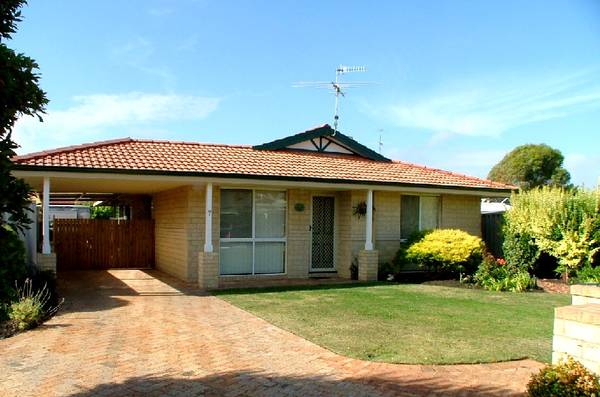 THE OCEAN IS YOUR PLAYGROUND Picture 2