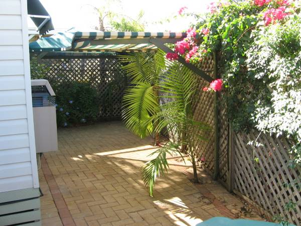 Strata Park Home Picture 3