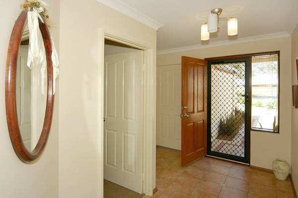 VERY YOUNG AND MODERN FAMILY HOME WITH NOT A CENT TO SPEND. Picture 3