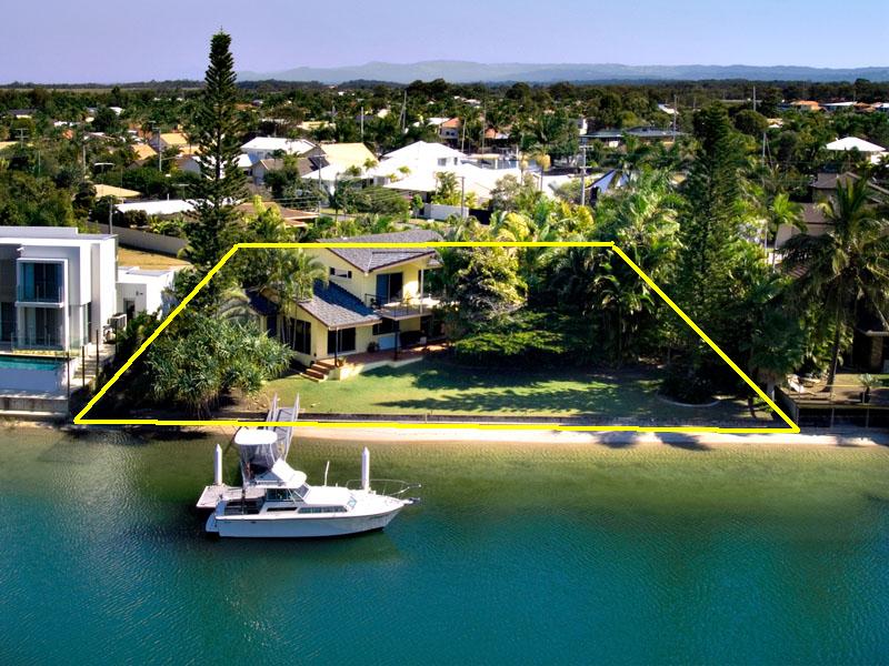 Minyama Waterfrontage Picture 1