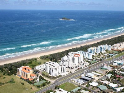 Stunning Penthouse- Absolute Beachfront Picture
