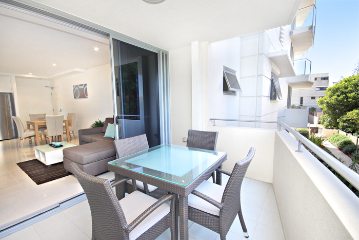 Opulent Beach Side Apartment Picture 1