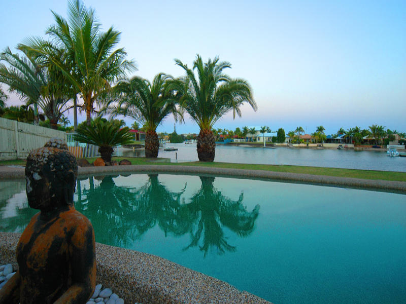 East Facing Opportunity with just over 20m of Waterfront Picture 2