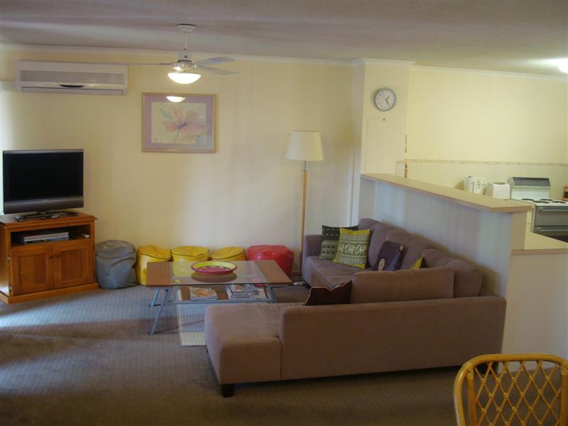 Live the beachside lifestyle at your very own sorrento Picture 2