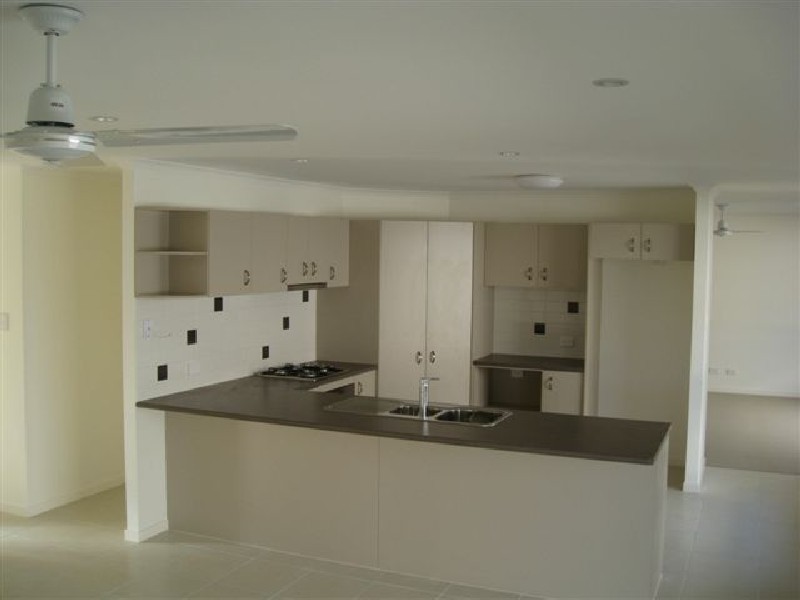 Family Home in Creekwood Estate Picture 2