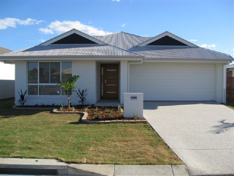 Family Home in Creekwood Estate Picture 1