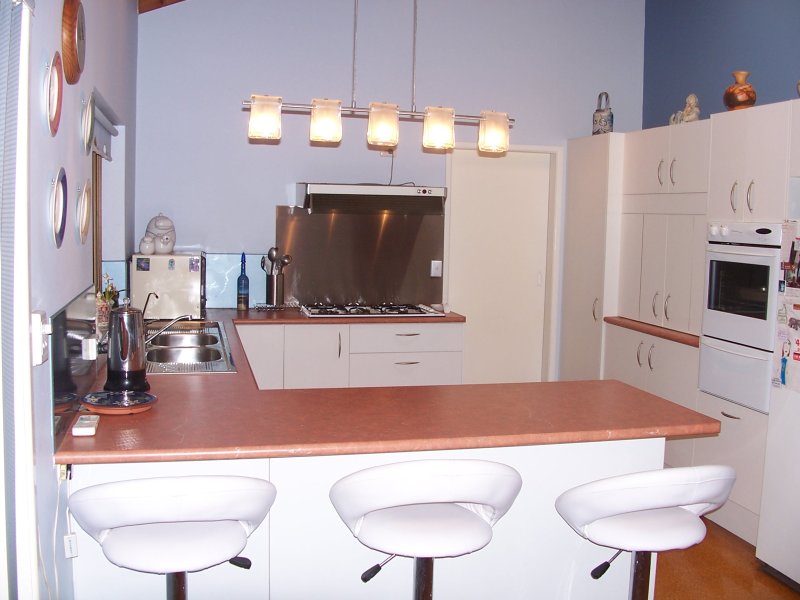 Large Home on a Big Block with Granny Flat! Picture 2