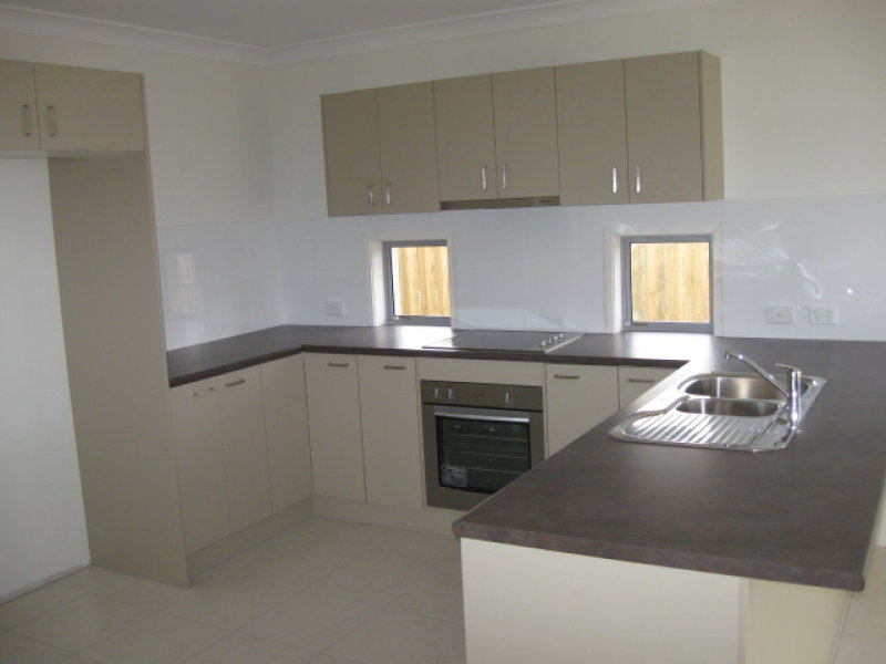 Brand New Brightwater Home In High Growth Area Picture 3