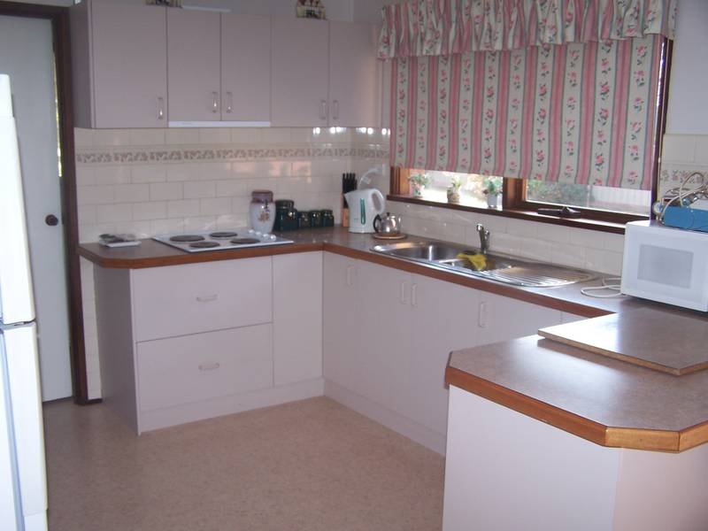 Half An Acre Of Country Peacefullness Picture 3