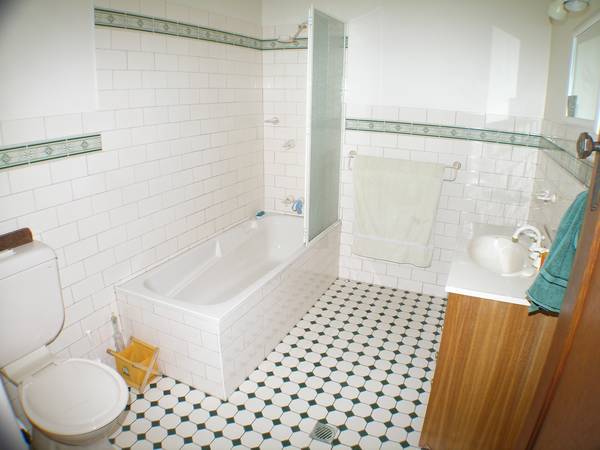 West Griffith Picture 3