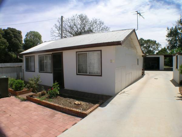 West Griffith Picture 2