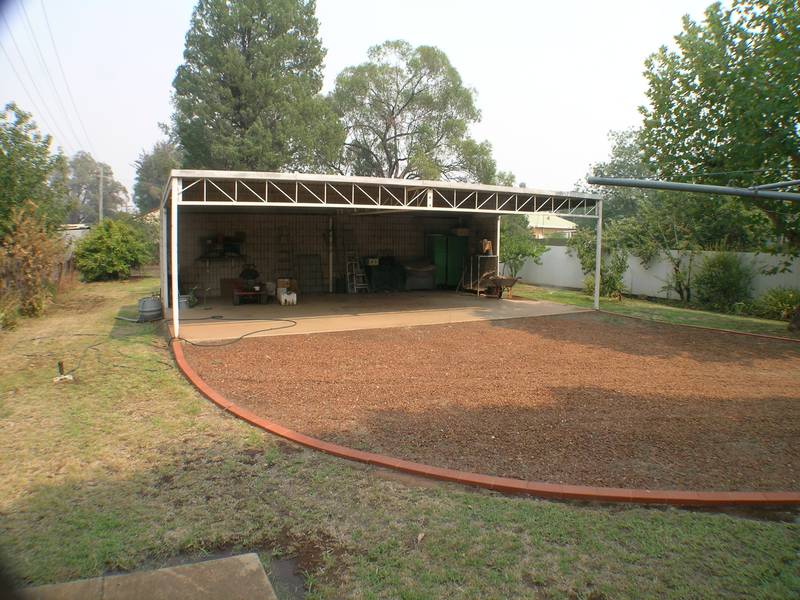 Palla Street Picture 2