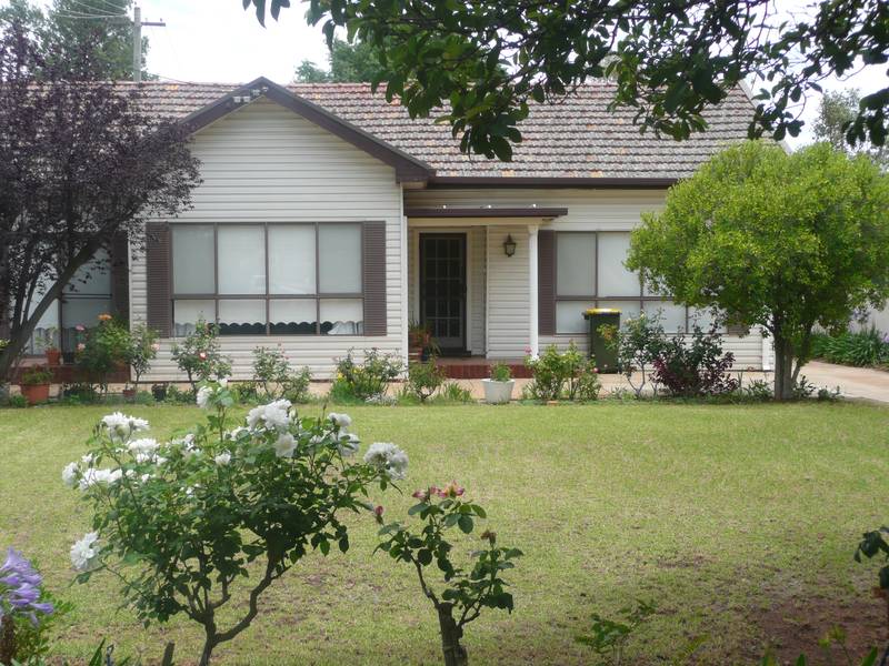 Palla Street Picture 1