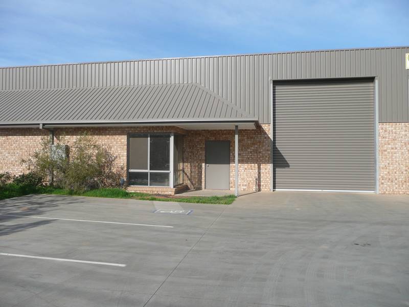 Central Location Picture 3