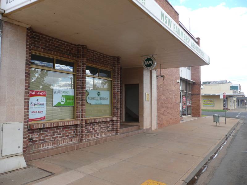 Business Center Picture 1