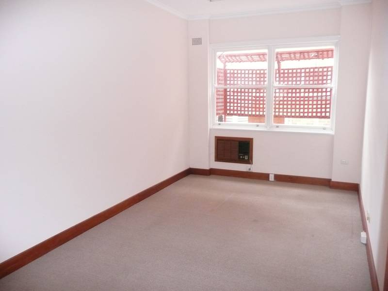 Business Center Picture 3