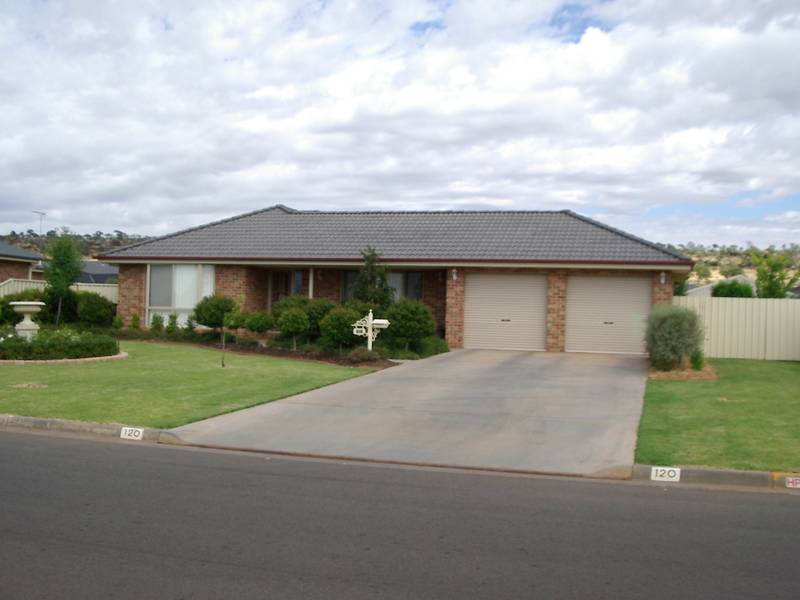 Executive Style Home Picture 1