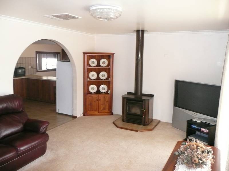 McDonald Road Picture 3