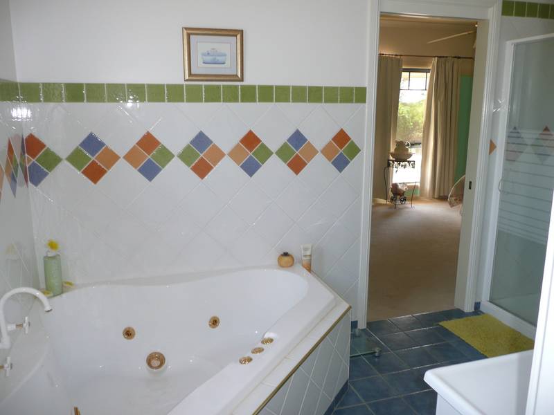 Yoogali Beauty Picture 3