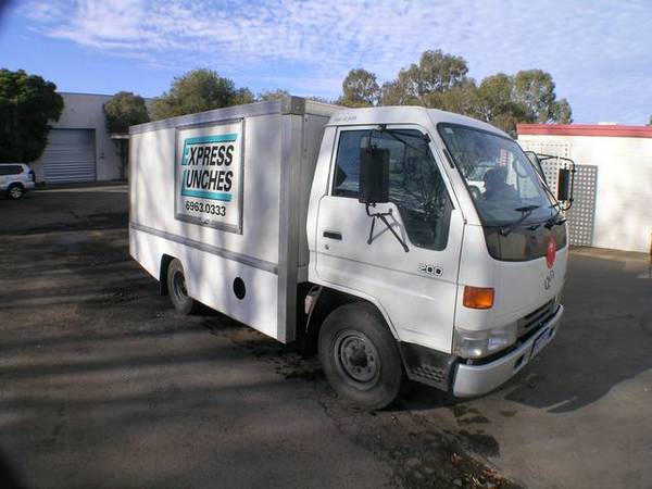 EXPRESS LUNCHES Picture 1