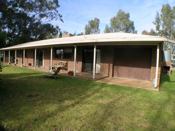 RURAL LIFESTYLE Picture 2