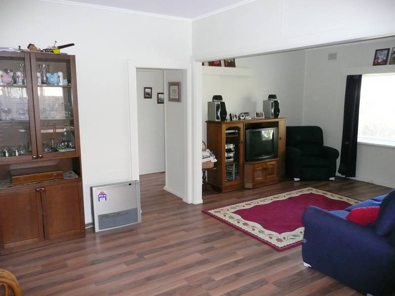 MOTIVATED VENDORS Picture 3