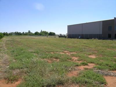 Vacant Industrial land Picture