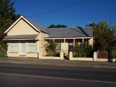 HOUSE & SHOP Picture HOUSE & SHOP Picture