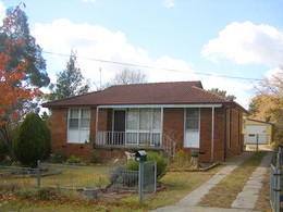 BRICK VENEER WITH DOUBLE GARAGE - AT THIS PRICE!!!!! Picture 1
